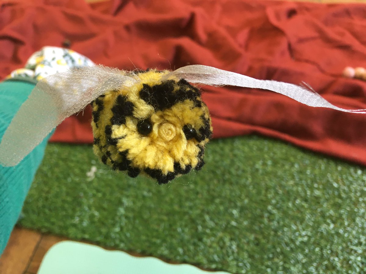 Moononastickuk's tweet photo. A sneak peak of some of the little critters joining us in the garden. Come & play this Saturday @pickledbooks https://t.co/fcVj4Vjwil #babytheatre #crouchendbaby #toddlertheatre #toddlershow #crouchendfamily #babyactivity https://t.co/uqTarzmOrP