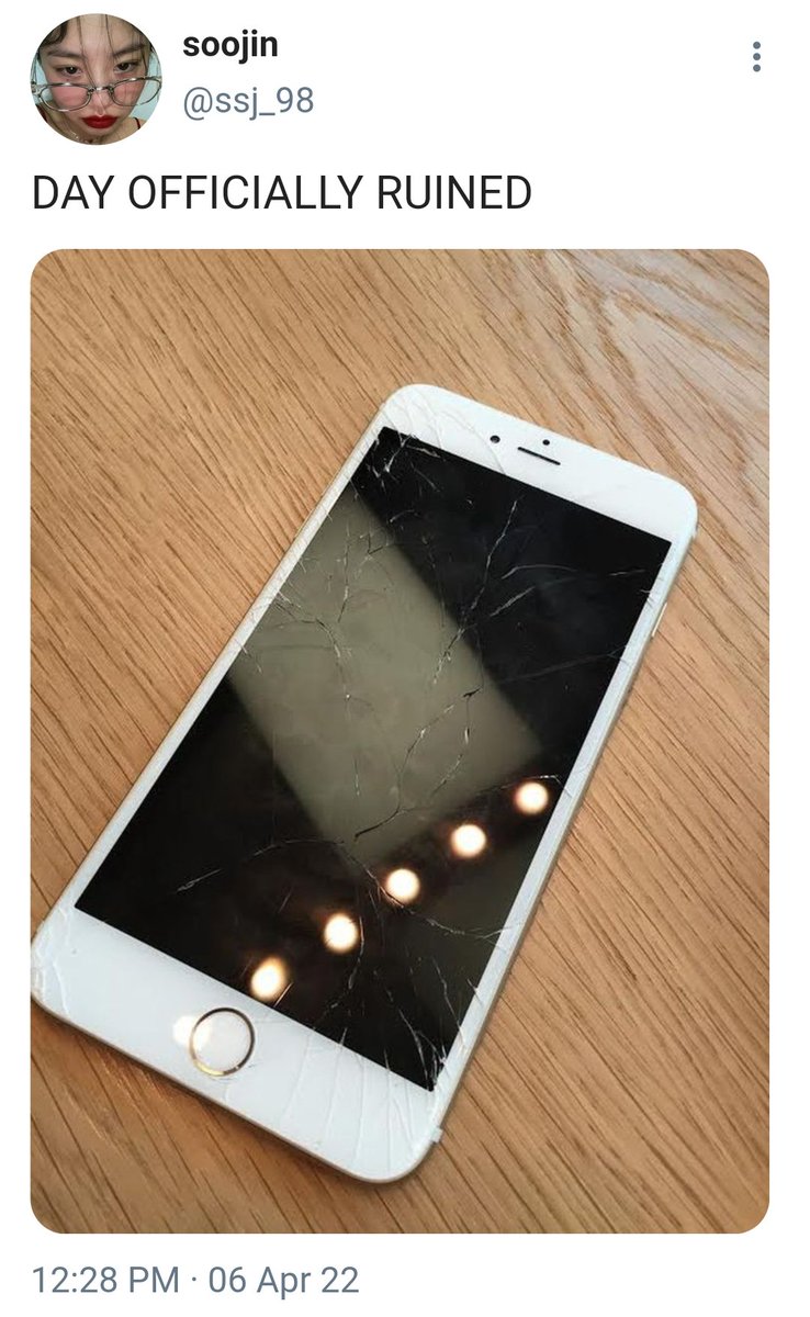 ilylianch's tweet photo. [sooshu au] fix me

a sooshu au wherein shuhua is a alr late on her class so she ran as fast as she could and ran passed soojin which made soojin slip her phone and got broken. is the phone the only one who fell? or is it the two of them? https://t.co/BhoEnsc6Xi