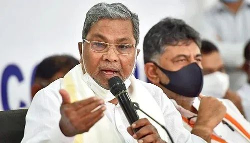 ಮಂದಿರ, ಮಸೀದಿ, ಚರ್ಚು ಎಲ್ಲಾ ಕಡೆ ಧ್ವನಿ ವರ್ಧಕಗಳನ್ನು ಹಾಕುತ್ತಾರೆ, ಇದರಿಂದ ಇಷ್ಟುದಿನ ಯಾರಿಗೆ ತೊಂದರೆ ಆಗಿತ್ತು?
ಕಣ್ಣೆದುರೇ ಸಮಾಜದ ಸಾಮರಸ್ಯ ಕುಸಿದುಬೀಳುತ್ತಿದ್ದರೂ, ಅದಕ್ಕೆ ಕಾರಣವಾದ ಸಂಘಟನೆಗಳ ವಿರುದ್ಧ ಕ್ರಮ ಕೈಗೊಳ್ಳಲಾಗದಷ್ಟು ಮುಖ್ಯಮಂತ್ರಿಗಳು ಅಸಮರ್ಥರೇ?
- ಸಿದ್ದರಾಮಯ್ಯ