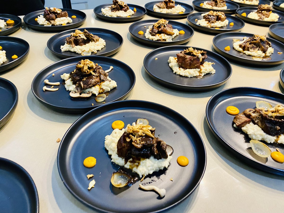 FlavourStudio1's tweet photo. We showered our guest with love and great food. 👨‍🍳😍 https://t.co/fFgOYup5oW