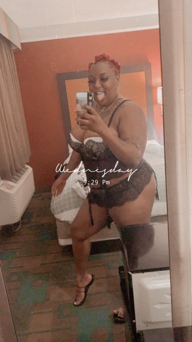 LaGetsOffHo3's tweet photo. Thick thighs save lives 🥰 #BBWLOVERS https://t.co/G6GU6g0EXC
