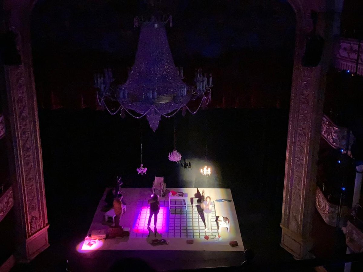 #Teatro 🎭 Desde España 🇪🇸 <a href="/AlbantaTeatro/">Albanta Teatro</a> llega al 11° Festival Internacional de Artes Escénicas <a href="/FAEPanama/">Fundación FAE</a> con su obra 🎭 #BenditaGloria de <a href="/GarciaLarrondo/">Juan García Larrondo</a> una intensa tragicomedia, para INAUGURAR el festival #FAE22 🎭 ESPECTACULAR !! #UnaDosisDeFAE