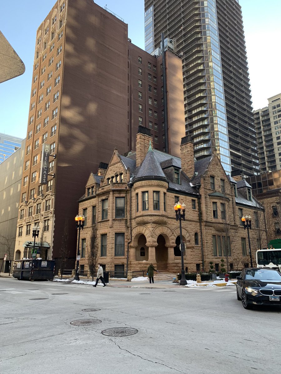 TurretTuesday's tweet photo. We have been hibernating. #TurretTuesday

📍Wabash / Eerie
     Chicago, IL https://t.co/vFPc3KiWRN