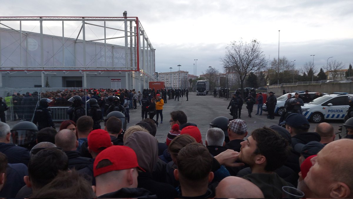 Scouse_For_Tee's tweet photo. @lfc @benfica we paid hard earned money for a trip to Portugal to follow our great team only to be treated as second class citizens. If this is the way forward #lfc then I don't see European travel as being an enjoyable experience in the future https://t.co/0p6cB3dREE