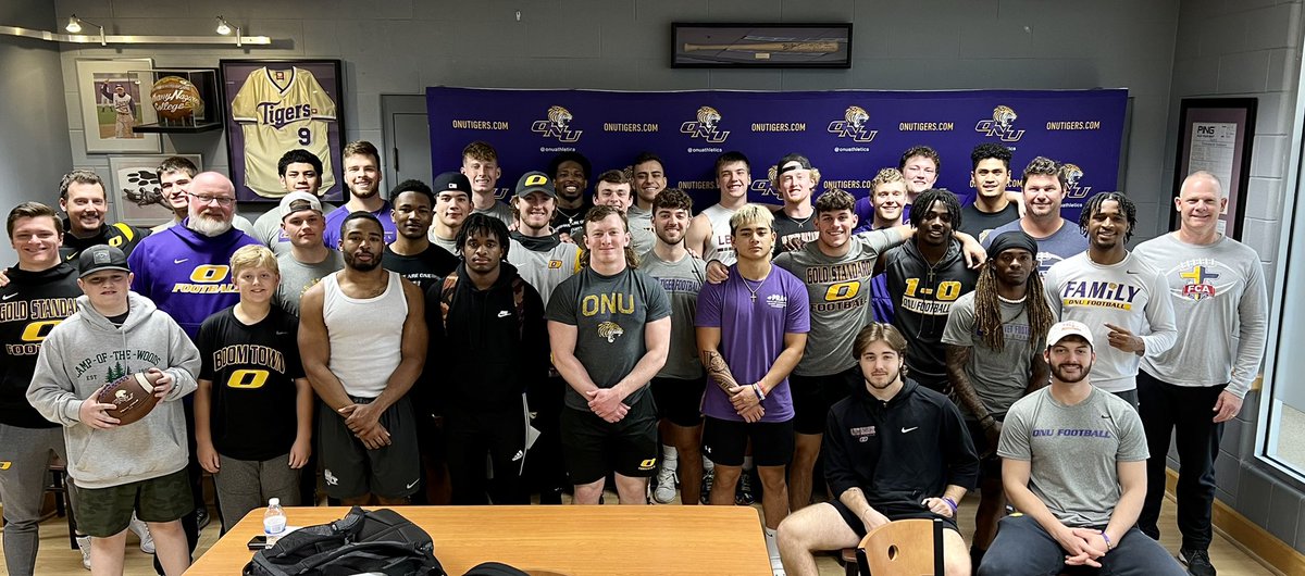 It was a great day in Bourbonnais! We were blessed to have <a href="/FCA_Football1/">FCA Football</a> and long time former NFL QB Shaun Hill on campus today to help our #FAMiLY grow on and off the field #Champions #GoldStandard