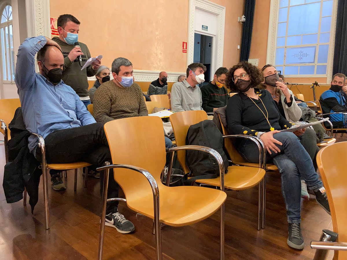 AFA Escola Teixidores de Gràcia (@afateixidoresg) on Twitter photo A l’Audiència pública <a href="/Bcn_Gracia/">BCN Gràcia</a> l’Escola Teixidores de Gràcia <a href="/escola_gracia/">Escola Teixidores de Gràcia</a> hem fet sentir la nostra veu!!!✊
<a href="/eloibadia/">Eloi Badia Casas</a> esperem amb moltes ganes la convocatòria per la taula que t’has compromès a establir amb la Comunitat Educativa!👏👏👏👏 Tenim molta pressa!⏱⏱⏱⏱ A l’Audiència pública <a href="/Bcn_Gracia/">BCN Gràcia</a> l’Escola Teixidores de Gràcia <a href="/escola_gracia/">Escola Teixidores de Gràcia</a> hem fet sentir la nostra veu!!!✊
<a href="/eloibadia/">Eloi Badia Casas</a> esperem amb moltes ganes la convocatòria per la taula que t’has compromès a establir amb la Comunitat Educativa!👏👏👏👏 Tenim molta pressa!⏱⏱⏱⏱