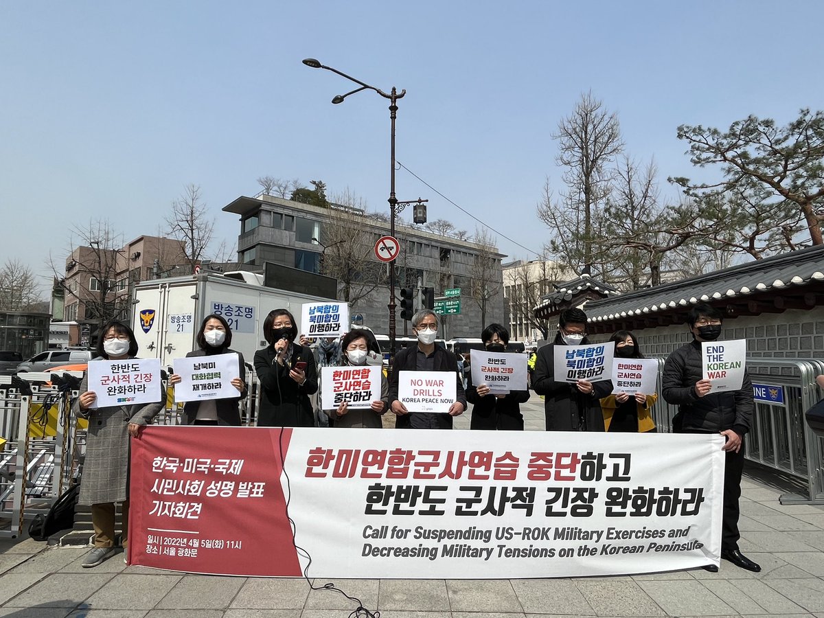 356 South Korean•US•International organizations released a statement calling for the Biden and Moon administrations to

☮️ Suspend US-ROK Military Exercises
☮️ Decrease Military Tensions on the Korean Peninsula

en.endthekoreanwar.net/posts/102 

#NoWarDrills #KoreaPeaceAppeal