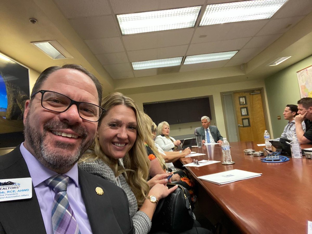realtorstucson's tweet photo. ORO VALLEY MAYOR VISIT! 

#Thankyou #Mayor Joe Winfield &amp; City Mgr Mary Jacobs, for meeting w/ us &amp; @OfficialSAHBA Thank you Jodi Koch, Pam Ruggeroli, Danae Jackson, Yvonne Ahern, &amp; @JeffreyMHebb 

#OroValleyAZ #SAHBA #home #Realtor #advocacy #ThatsWhoWeR #Arizona @OroValleyAZGov https://t.co/2u2VizP9T2