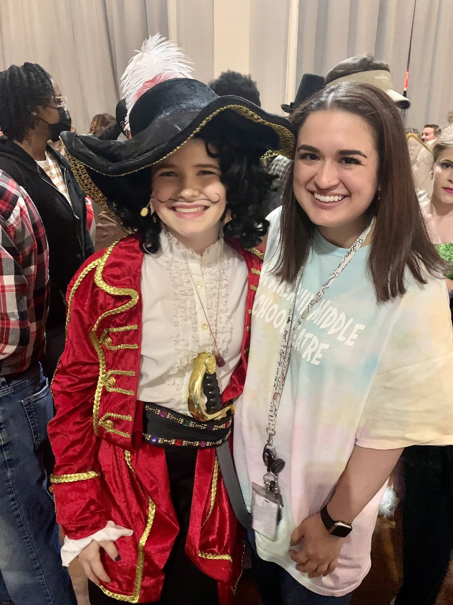 MsHowellScience's tweet photo. You have one more chance to see Peter Pan Jr. this Thursday, 4/7 @ 6:30! Our SOLD-OUT opening night was a huge hit! I’m so proud of all these kiddos for the hard work they’ve put into this show. Our first musical in 2 years!! #starkvillespark #expectexcellence 🖤💛🐝 https://t.co/8SwwugUffR