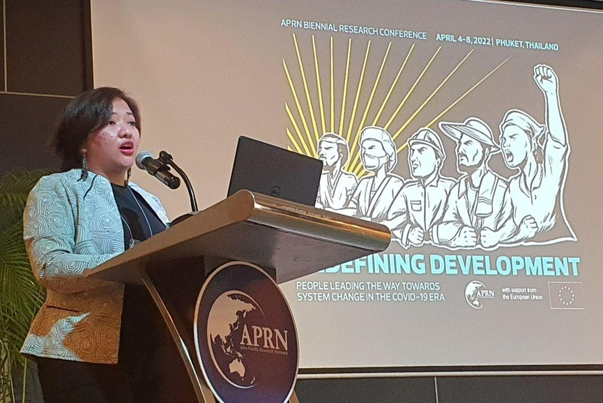 APR_net's tweet photo. DAY 2 #APRNBiennial

Ms. Anne Ednalyn “Edz” Dela Cruz, information and communication officer of @apwld  served as moderator for the second day’s sessions.

#RedefiningDevelopment https://t.co/Aaqd50tnrY