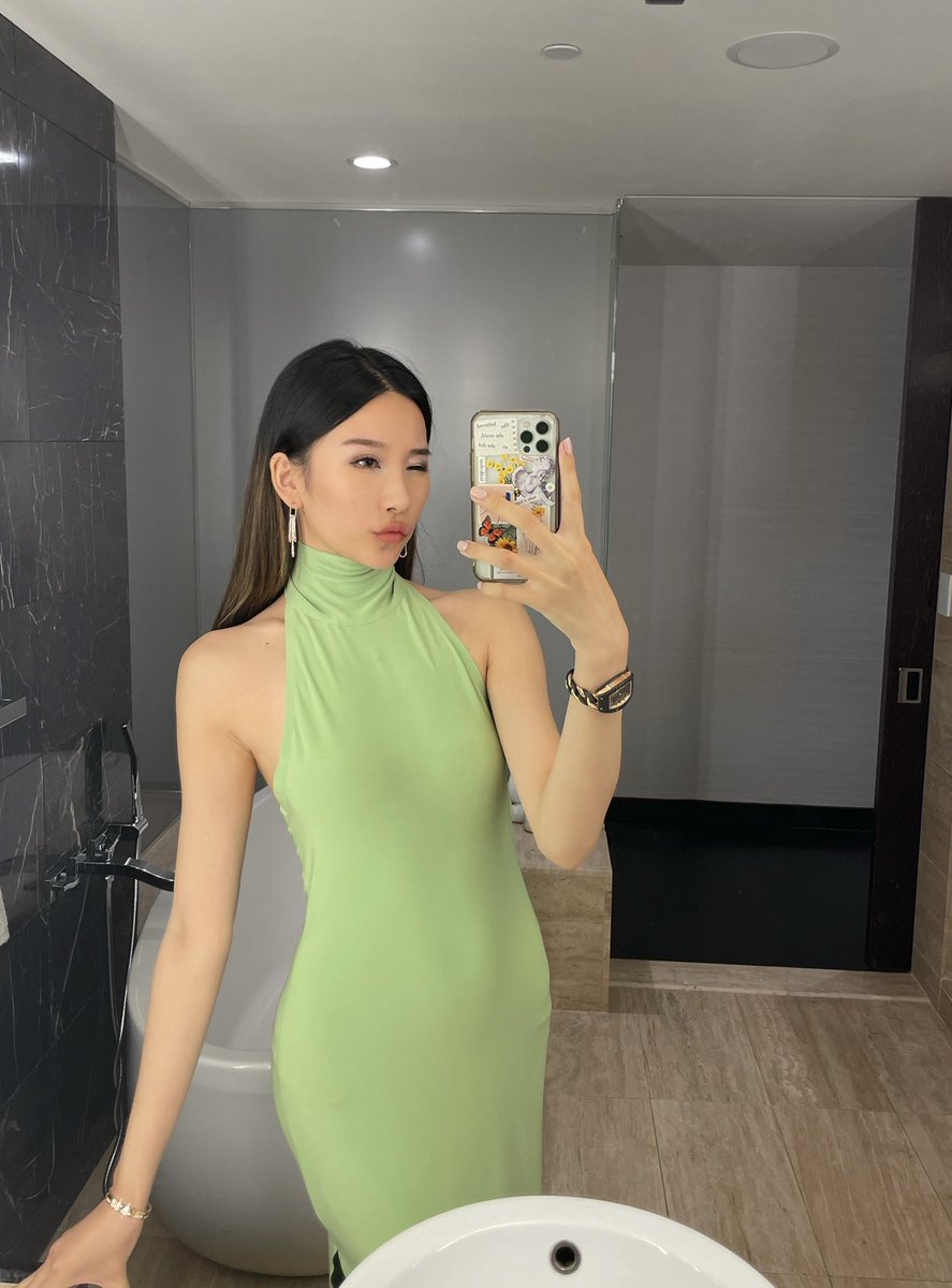 ChrissyJin's tweet photo. What a night at @RecordingAcad  ✨✨✨
So proud of BTS @bts_bighit as the Asian pop group nominated!
And congrats to @BrunoMars @oliviarodrigo @silksonic @DojaCat https://t.co/TK0Vrnh35o