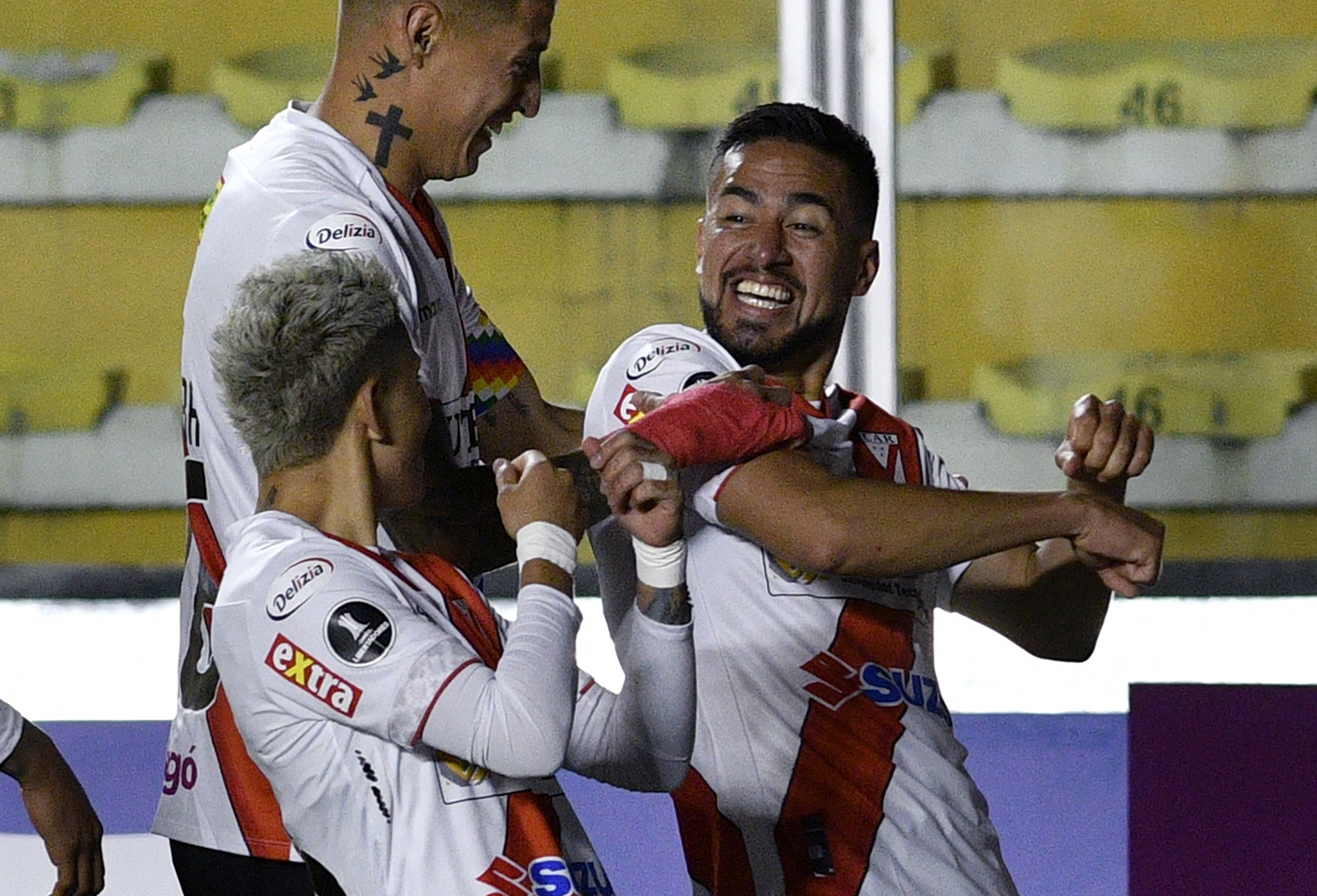 Mira Boca de reojo: Always Ready debutó con una victoria ante Corinthians en la Libertadores