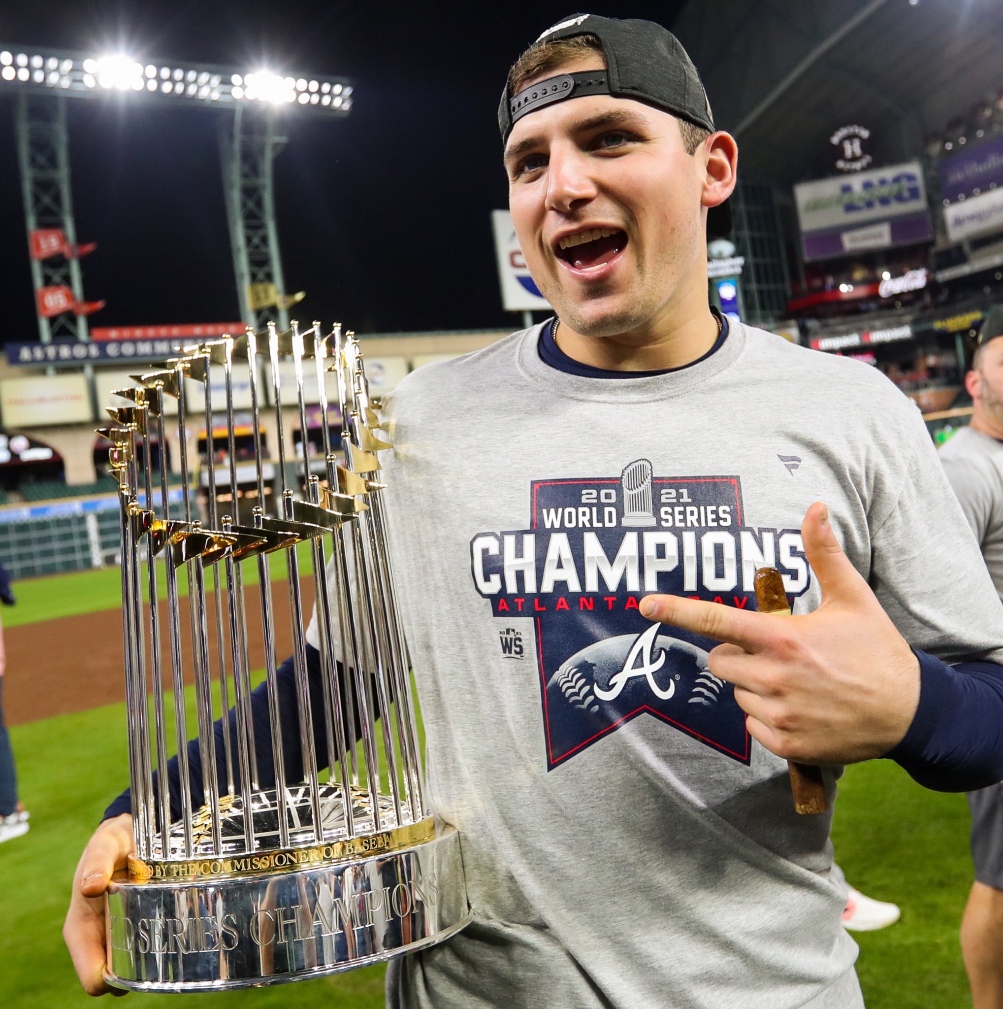 Atlanta Braves on X: 💍 LAST CHANCE 💍 We're adding one final replica ring  giveaway this summer! In addition to our June 8th giveaway, you can now  grab one on July 11!