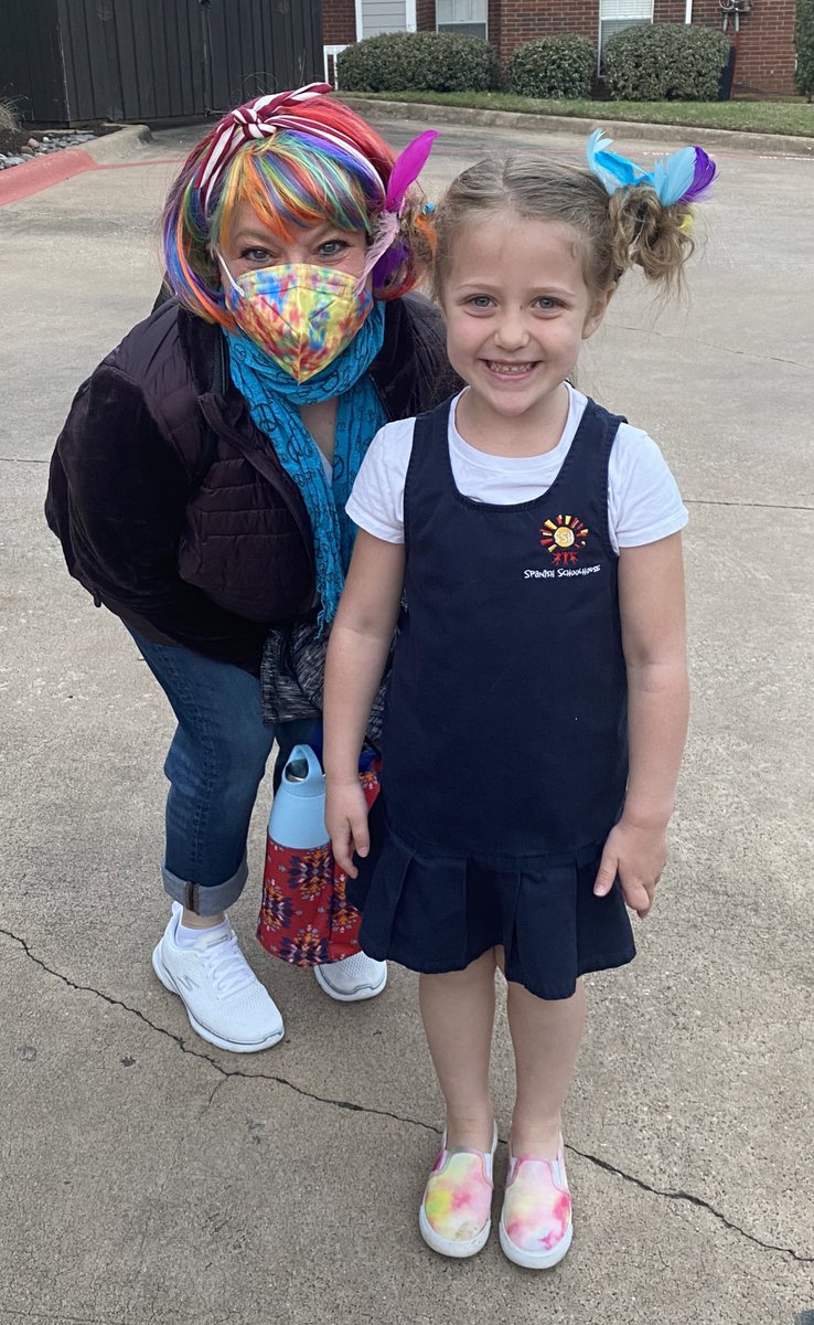 MsMayCMSW's tweet photo. When you’re tempted to think, “Meh…teachers are…I guess ok”, I give to you: Ms Missy, current Knower-of-all-the-things @SSH_School Coppell and former @CMSWestWrangler ELA educator extraordinaire…convinced Little this is her real hair on crazy hair day…I’m not even sure ❤️ https://t.co/lXdFHATYpD