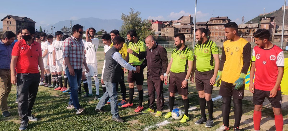 nuzhatjehangir's tweet photo. My youth My pride engagement of children in sports activities going on with great fervour and zeal @OfficeOfLGJandK @nitishwarKumar @ianuragthakur @SudhanshuBJP @IndiaSports @DGSAI @diprjk https://t.co/luRdyMC3FQ