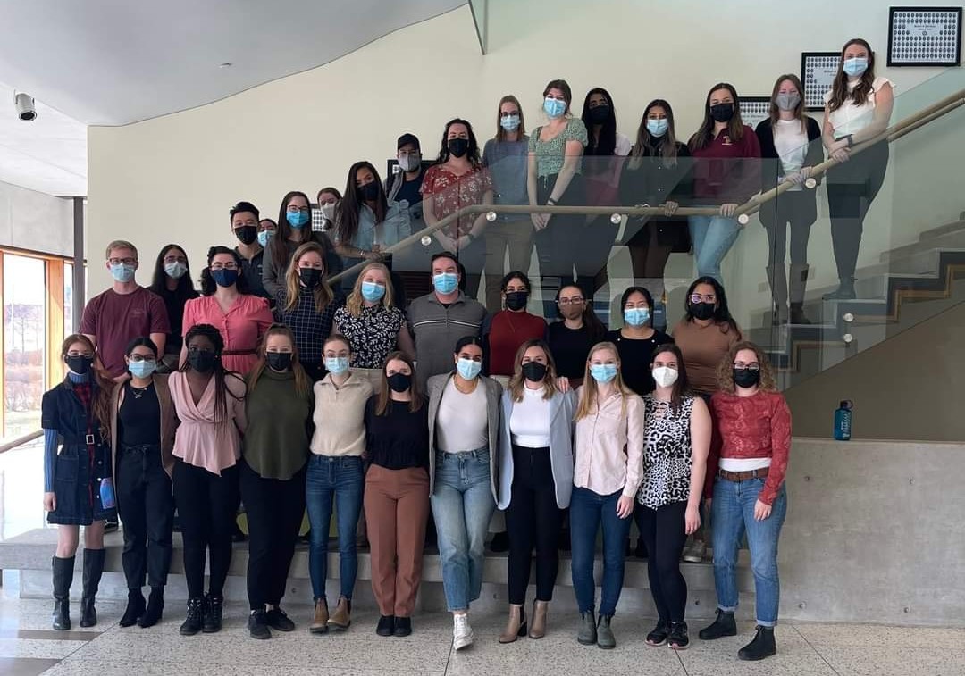 SarahFallis_'s tweet photo. Not only is our Adv Self Care class celebrating the last day of classes for our 3A term, but we are celebrating  that the Minor Ailment Regulations have been posted!🎉

Thank you Dr. @NardineN3 for an elective that has thoroughly prepared us for this new scope!

WE ARE READY!💪🏻 https://t.co/DXXepQCr0l
