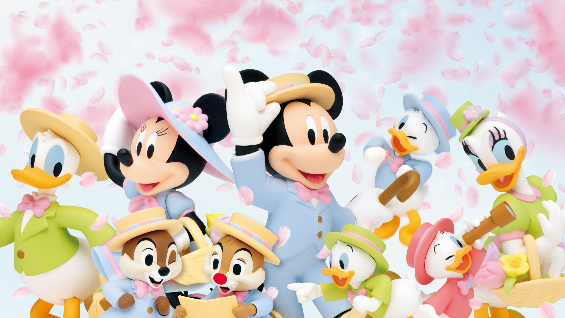 ショップディズニー Happyくじ Disney Spring Vacation 22 春らしいレトロな衣装を身にまとい旅を楽しんでいる ミッキー Amp フレンズのフィギュアやトラベルポーチなどが登場 全国のファミリーマートやローソンにて本日 4 6 発売 その他