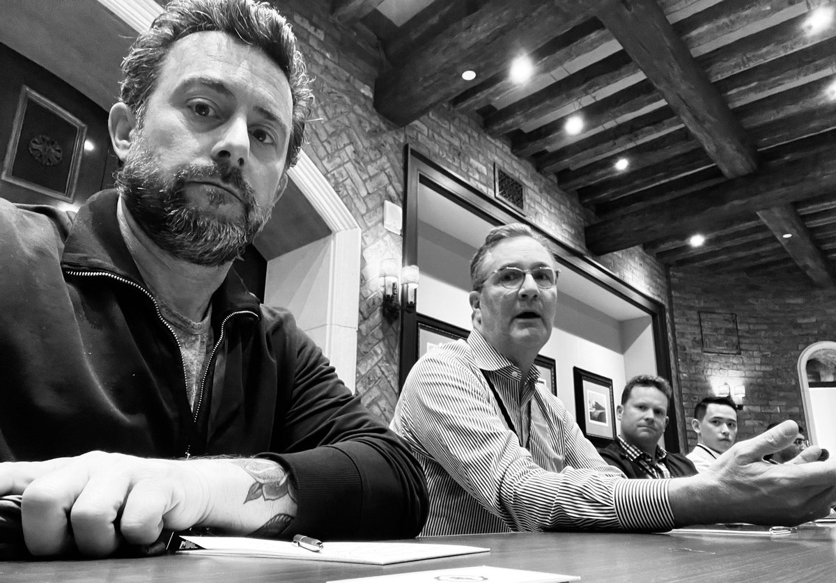 TgMacro's tweet photo. I’m blown away by the level of quality, professionalism, and teamwork displayed at the @RealVision #MacroExperience.  Top class operation with TOP CLASS clientele. https://t.co/POle5HA1RI