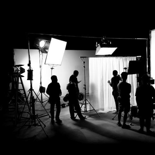 thealcatrazinc's tweet photo. Mise-en-scène 🔦

#settingthescene #inprogress #bts #thealcatrazincident https://t.co/TYOeRXicBu