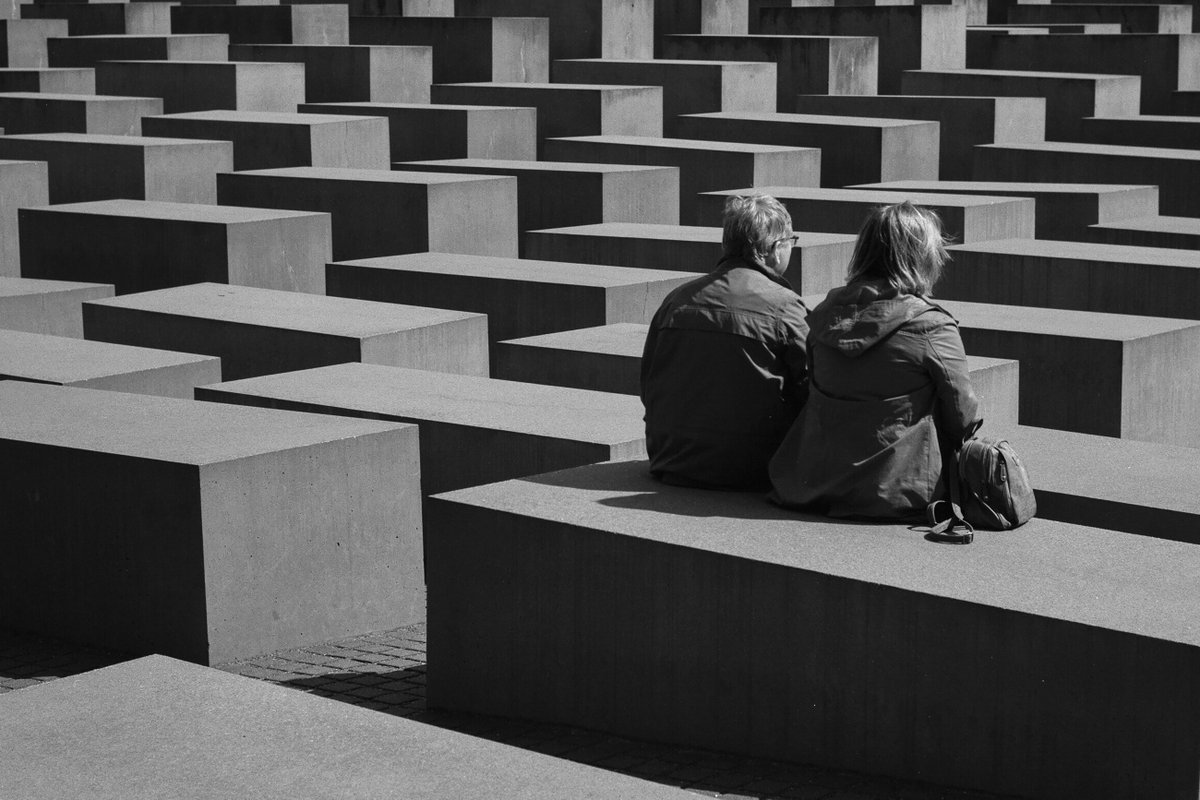 sam_doughy's tweet photo. Tourists, parts of Europe, 2019. More https://t.co/WQ8PPikVvd. #film #leica #kodak #ilford #nftphotography #nftartist #blackandwhite https://t.co/hgKmWUxVYo
