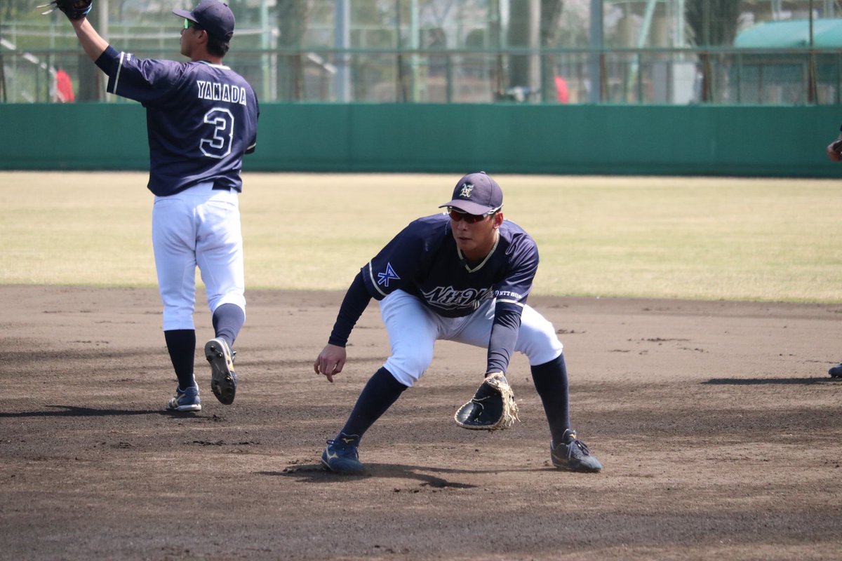 nttwest_symbol's tweet photo. #交流戦
 本日はプロ球団との交流試合‼️
普段通りの自分達の野球で勝利を勝ち取ります‼️
#NTT西日本
 #野球 https://t.co/WihLpkfVAe