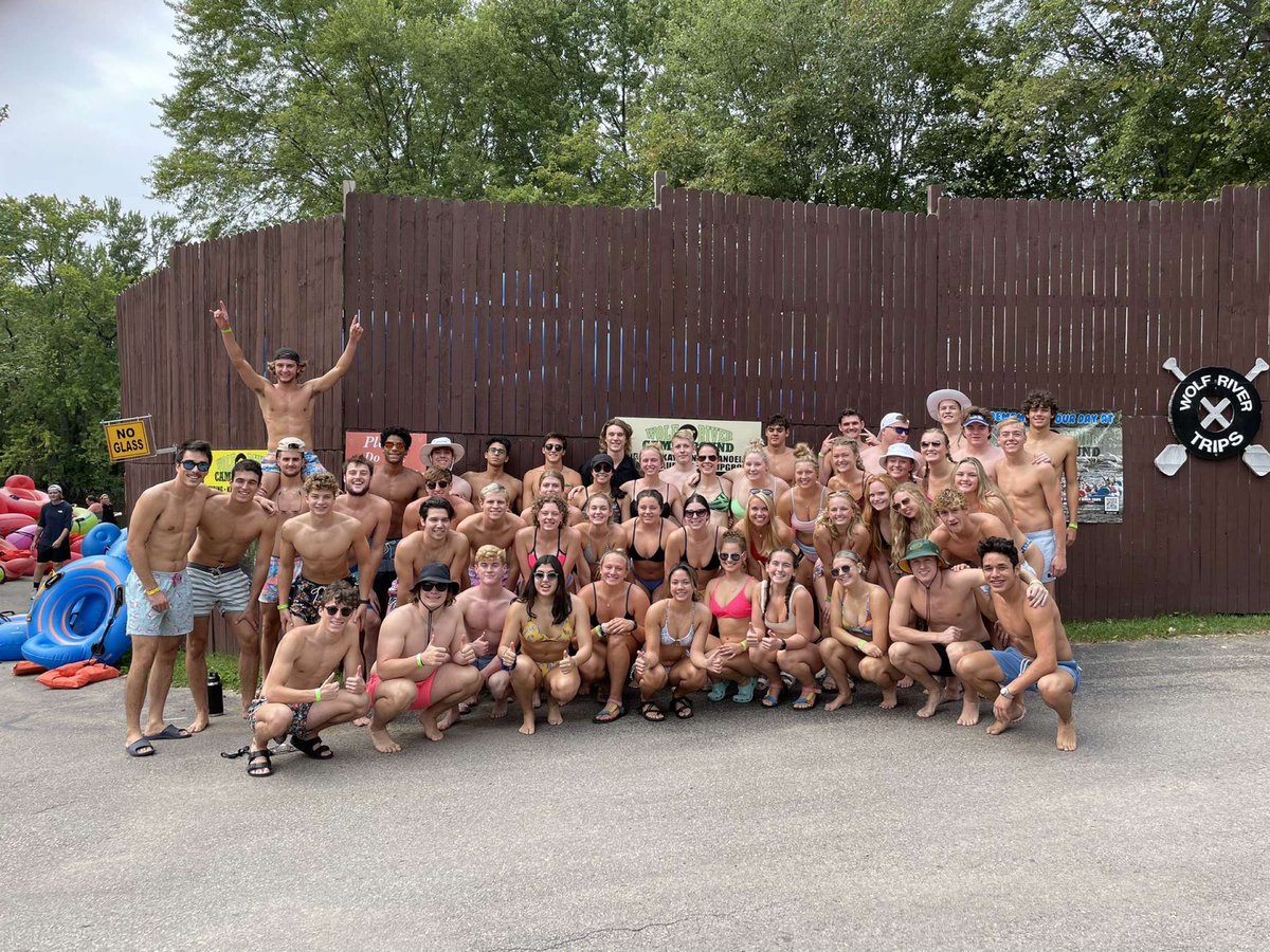 GBPhoenixSwim's tweet photo. Mark your 📆 

Join us on Friday, April 22nd as we celebrate our past and ignite our future with of First Phoenix Day of Giving! A 24 hour opportunity to make a serious impact on our program! 

#PhoenixDayOfGiving #RiseWithUs https://t.co/N2oViE35t5