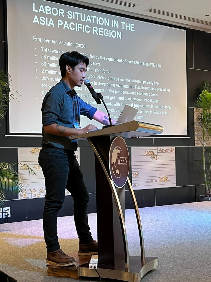 APR_net's tweet photo. Iggy Sandrino, education committee head of the @eilerinc made his presentation on genuine recovery and economic justice. https://t.co/k8XlIxeERb
