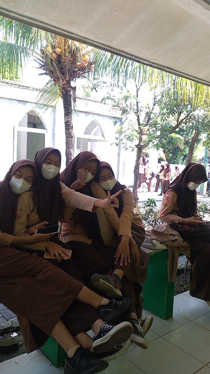 cakwedingin2's tweet photo. @jenyals_ @tantsya222 @AdillaShofi @nana13_08 https://t.co/N72nxaiajJ