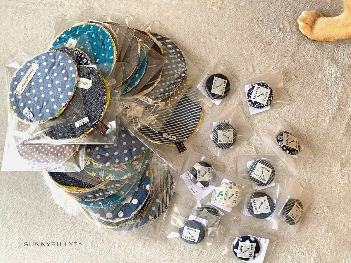 sunnybilly_tree's tweet photo. とんがり屋根の鍋つかみ
出品しました

母の日のプレゼントに
いかがですか◡̈*.。

ご購入頂いた方へ
コースターやブローチ
プレゼント中です𖤣𖥧𖥣｡

〖BASE〗
https://t.co/Y3pgAQTppj

〖minne〗
https://t.co/wjaMZKvGR1 https://t.co/ojRrqJgwOh
