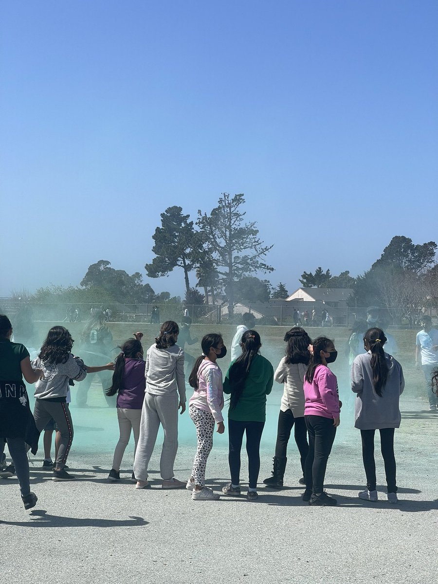 JesseElementary's tweet photo. 6th Grade Color Run Event!!! Thank you 6th grade teacher team for all your work with our 6th graders! #gomightyhawks #sanchezrocks #sanchezmightyhawks https://t.co/QjCqgbOAN4