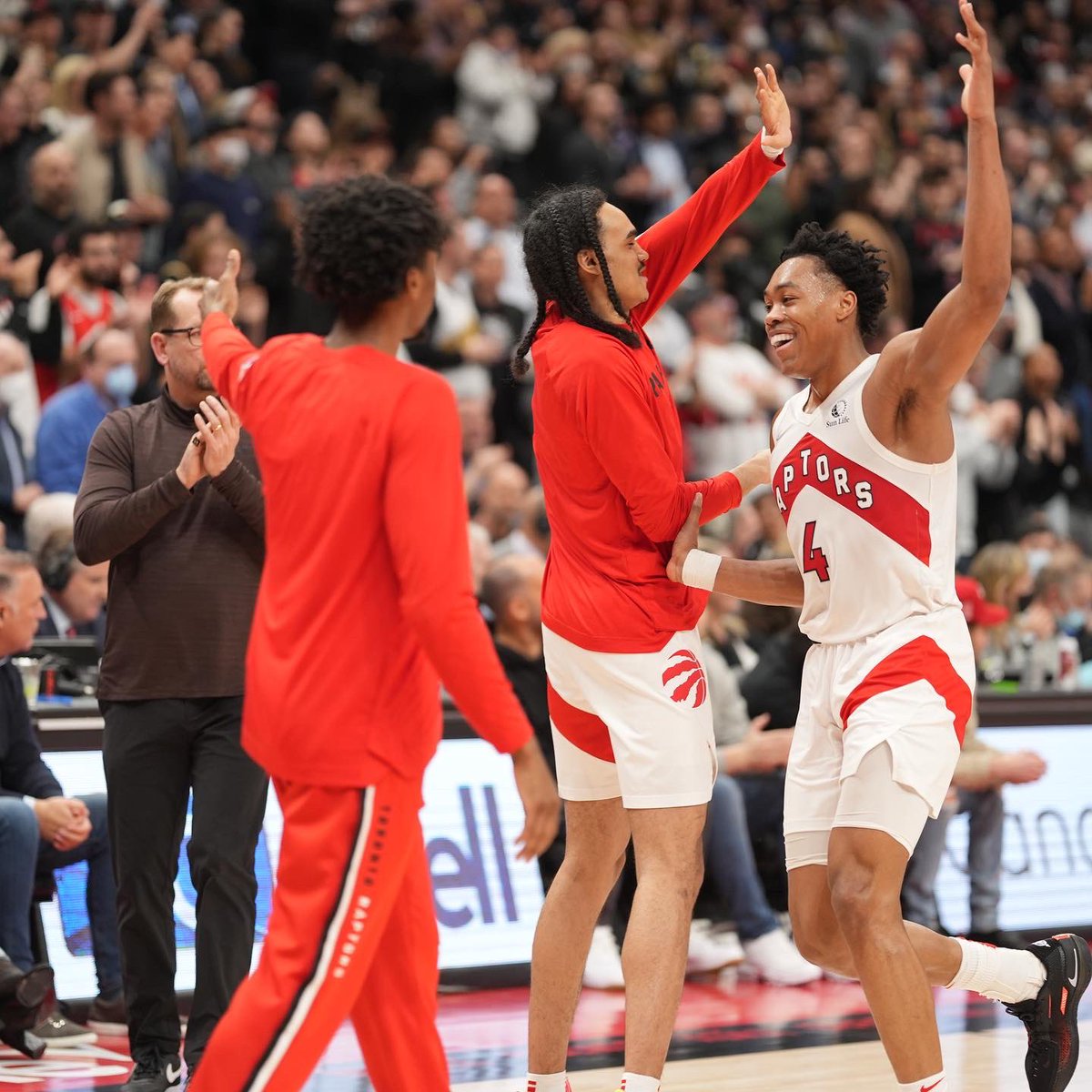 Raptors's tweet photo. ROTY put in work tonight: 

19 PTS 
14 REB 

@ScottBarnes561 | #WeTheNorth https://t.co/6rOYlet4OE