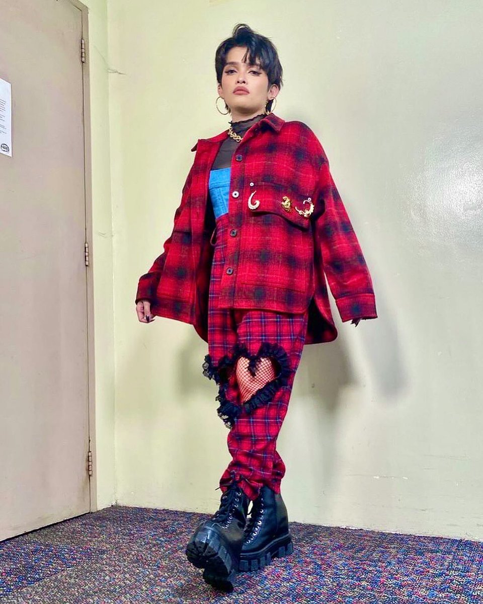 ube_kendi's tweet photo. @KZofficial in “Queen of Hearts” pants 

₱3,000.00 https://t.co/gt7cM1PsY3