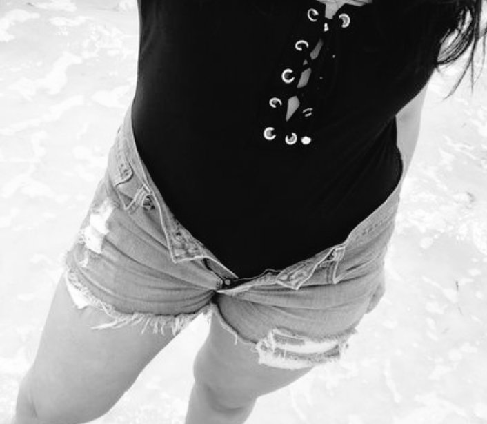 Taaaa bizim evden sesleniyorum herkese. ....😊😊😊😊😊😊Gunaydinnnnn  canlar💜💜💜💜