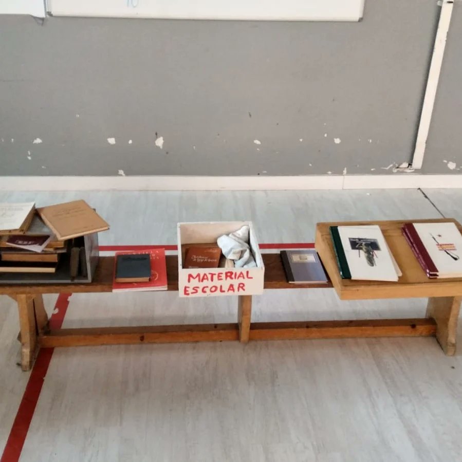 orimiro78's tweet photo. CAT
Ahir...a aquestes hores sortiem cap a l'institut @inslesvinyes per una nova #activitateducativa que fou d'alló més profitosa.
ENG
Yesterday ... at this time we went out to the @inslesvinyes high school for a new #educationalactivity that was very profitable.
FONT: @didpatri https://t.co/rxpRHdBgpe