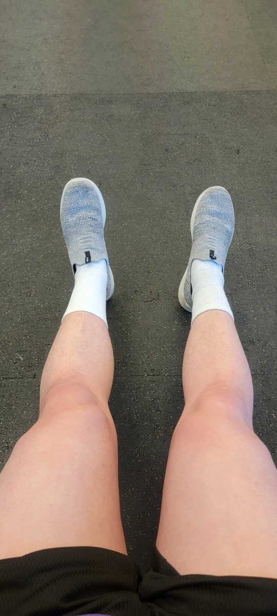 Size12Jared's tweet photo. Feet so sweaty after the gym 🥵

#Feet #malefeet #mensfeet #foot #sweatysoles #footworshi̇p #soles #toes https://t.co/o3QYq3mwcR