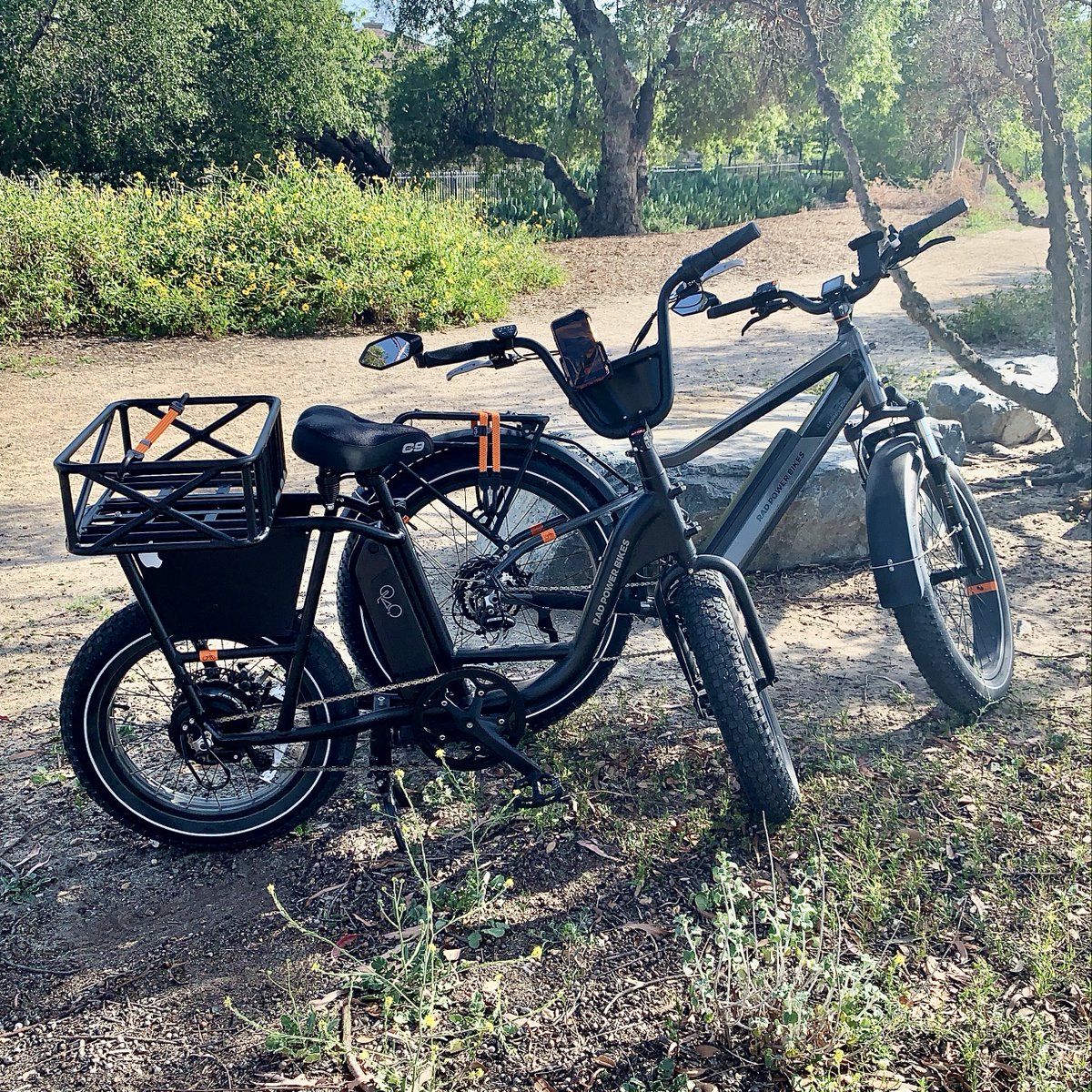 EbikeLifestyle's tweet photo. It's been a crazy couple of days & was great to head out with @cucsmom & our @RadPowerBikes for a nice 12 mile ride. It's hard to believe we live in the middle of a huge city! The Santa Ana River trail makes it seem we are 100s of miles away. #RadRover #RadRunner #EbikeLifestyle https://t.co/n7vfNhGxaJ