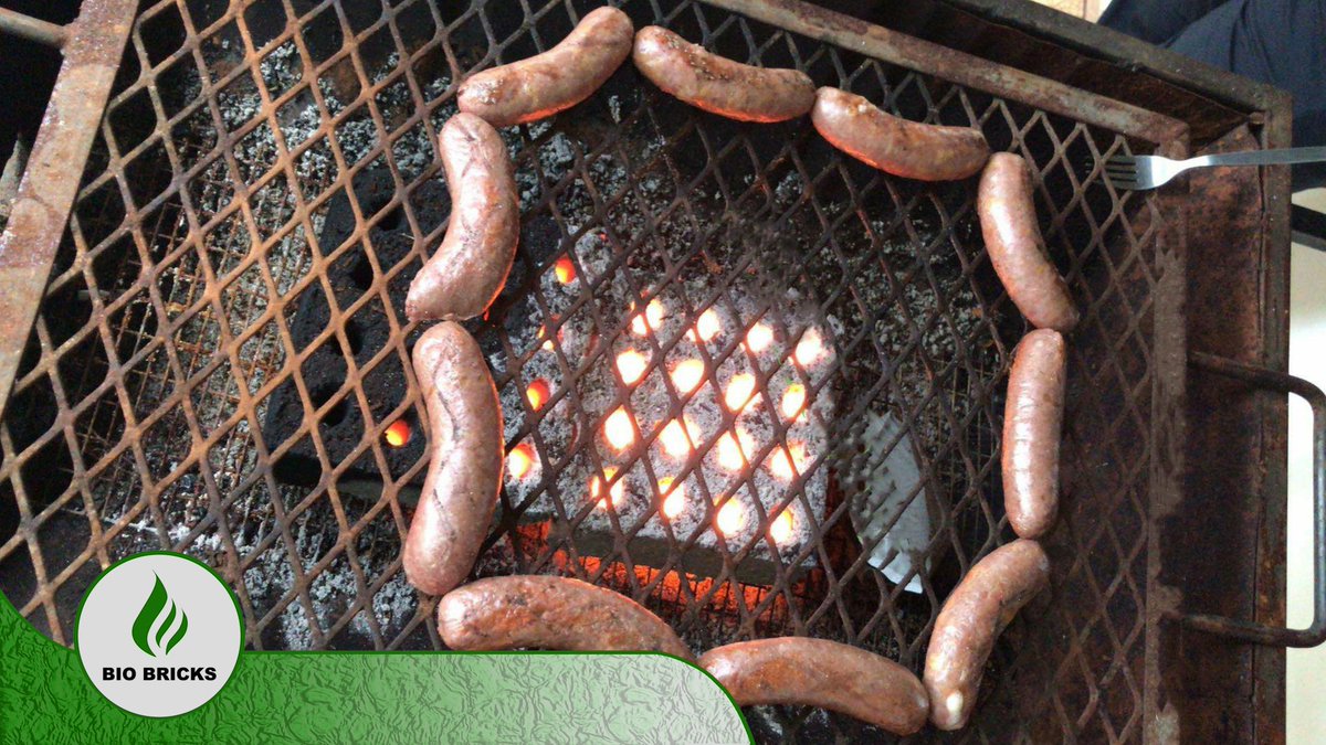 Rramahlajana's tweet photo. Tired of lightning up that MBAULA then put it outside so the smoke is gone
Well #BioBrick is what you need, for only R30 you get a Brick that has
* No Smoke
* No Toxicity
* Reduces Carbon Emission.
And "IT BURNS FOR 5 HOURS"
DM: @Bio_Bricks
Contact: 061 502 0044
#VirallyHelped https://t.co/RjR9XmJ4RG