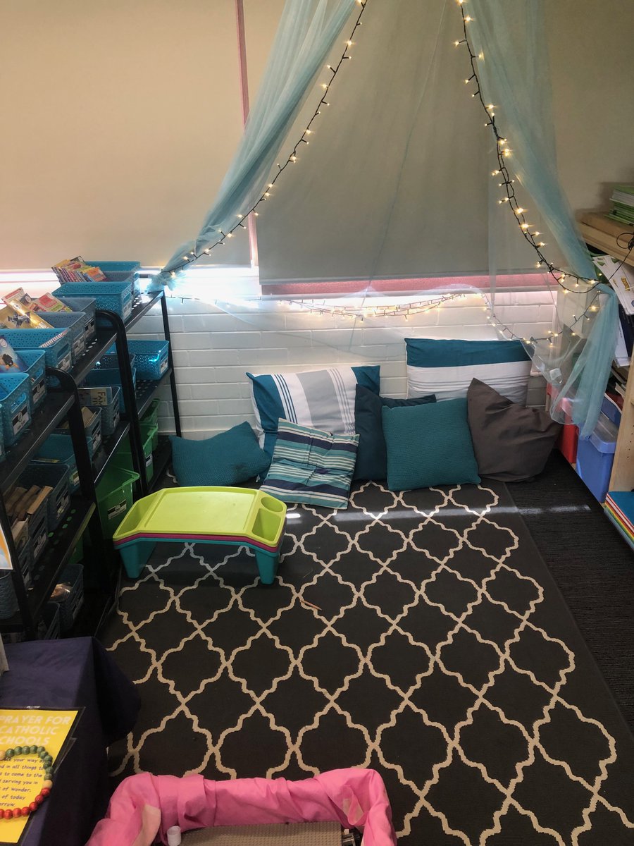JackWhitelum's tweet photo. Having a sensory/quiet corner in the classroom for students to go to in order to calm down, do some quiet reading or just relax and recenter themselves is a huge asset for both the students and the teacher. #acuedu_p https://t.co/sJJfAkOfqa