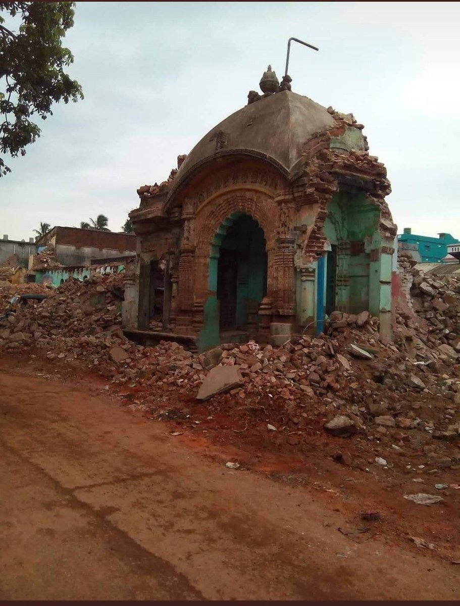 Asim_r_khuntia's tweet photo. Please do not destroy our thousands of years of monasteries and temples in the name of development in puri.
@CMO_Odisha @PMOIndia @ASIGoI
#SaveJagannathTemple https://t.co/9zCcNAWHyW