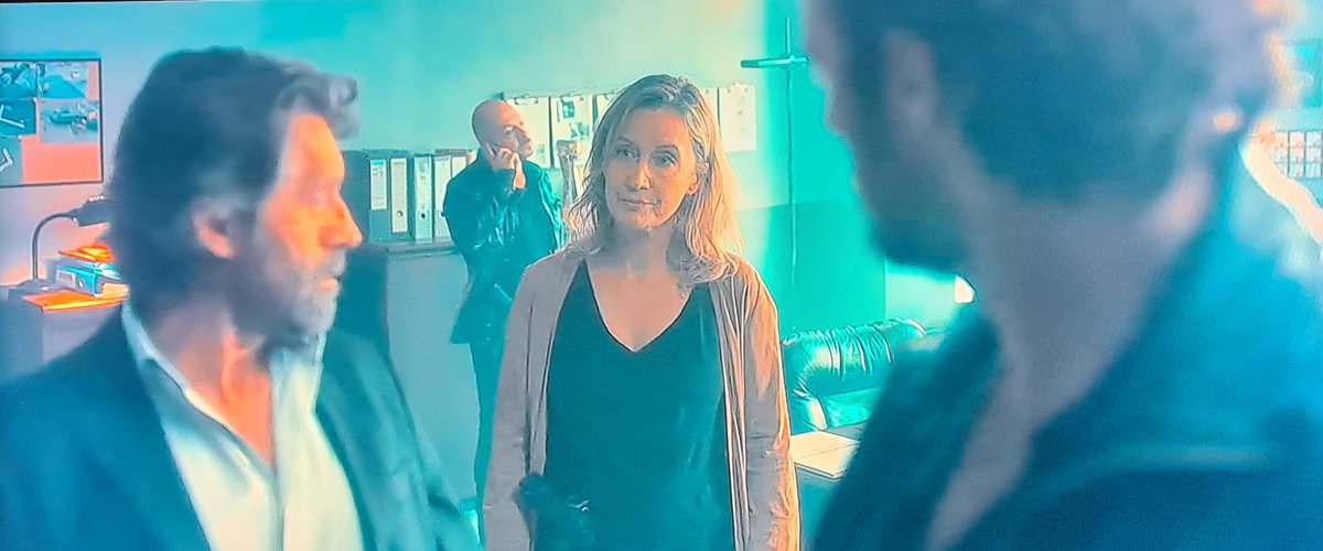 Sandrine2214's tweet photo. "BRONX" 🤩
Rdv ce soir à 20h40 sur la chaîne #OCSMax 👍
Un excellent film d'#oliviermarchal avec @cathmarchal_off 💜 à voir absolument !!
Une très belle soirée en perspective 🥰 https://t.co/QSaY4dXETc