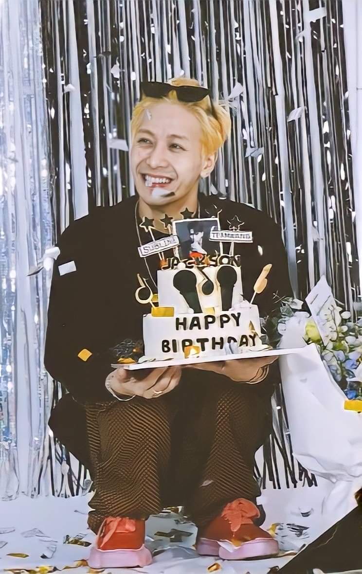 noon13811's tweet photo. 👑🎂✨Ⓙ︎Ⓐ︎Ⓒ︎Ⓚ︎Ⓢ︎Ⓞ︎Ⓝ︎❤️
ปุ้กปิ้ก มุ้บมิ้ป 🤏ตัวเท่าเนี้ย กับรอยยิ้มเต่าน้อยของเค้า🐢 #JacksonWang #rebirthday
#teamwang #WANGJIER #PJACK #bosswang https://t.co/XJ7bzklj2z