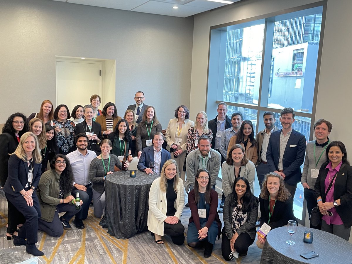 Dr_Deborah_Hall's tweet photo. It was a great 2022 AAN Rush Neurology Reunion! #AANAM @RushNeurology #rushneuro 🧠 https://t.co/XvfF0fF1no