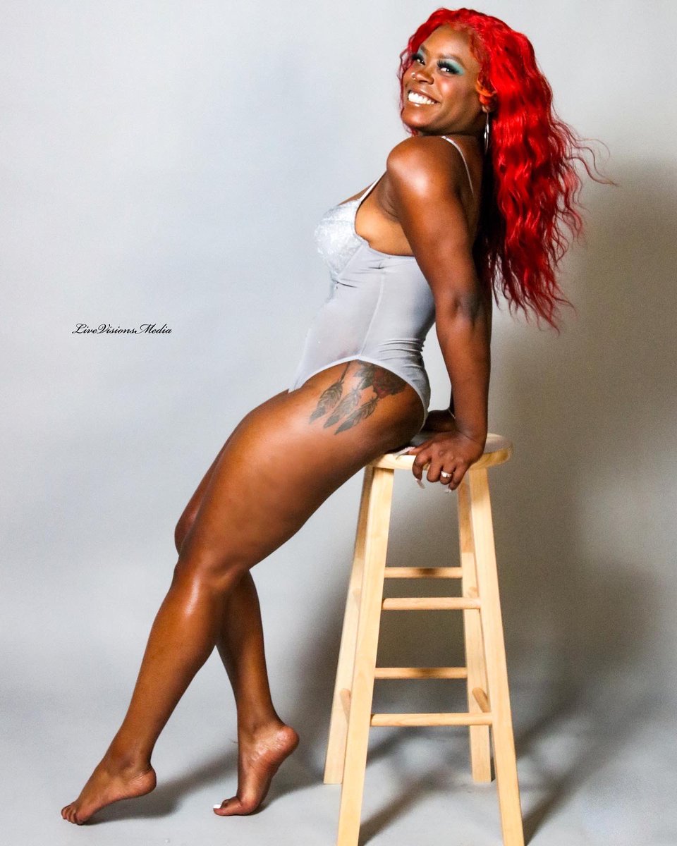 LiveVisionMedia's tweet photo. Birthday Vibes  🥳 🎉🎊📸‼️ Book with us for your next grown &amp; sexy birthday shoot https://t.co/MWxiq9N90S