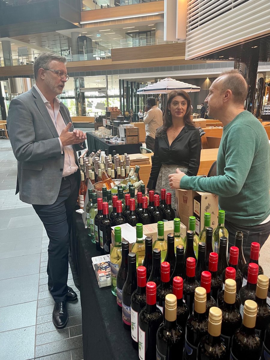 Fantastic morning chatting to small business customers at <a href="/ANZ_AU/">ANZ Australia</a>  Marketplace. We spoke about changes to business since the pandemic &amp; how we're supporting their growth. 
Small Businesses are the lifeblood of the economy, it was great to showcase these fabulous customers