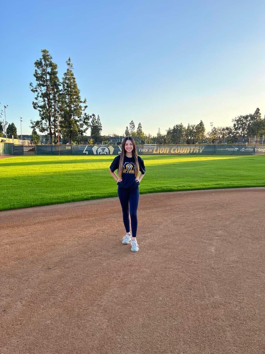 18GTopDogSB's tweet photo. Next is 2022 OF Alexa Valdez - Vanguard University🖤💛 @AlexaValdez2022 @VU_Soft @VULions https://t.co/qGJEandFgI