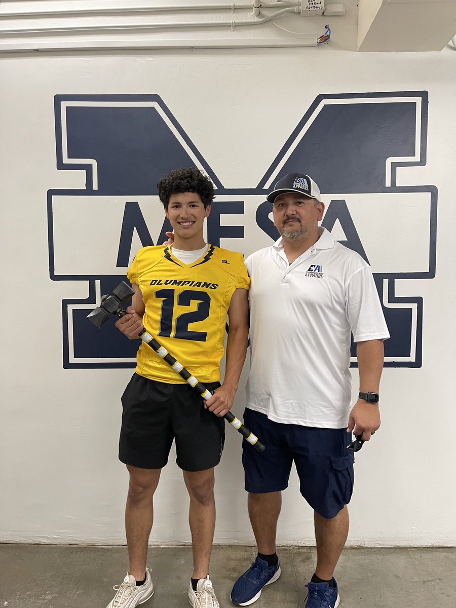 MichaelYbarra34's tweet photo. Had a amazing visit at san Diego Mesa college! Beautiful campus and some awesome coaches! Thank you so much for the invite @BallCoachGW @CoachChevSD @SDmesafootball https://t.co/KcNNfCAN98