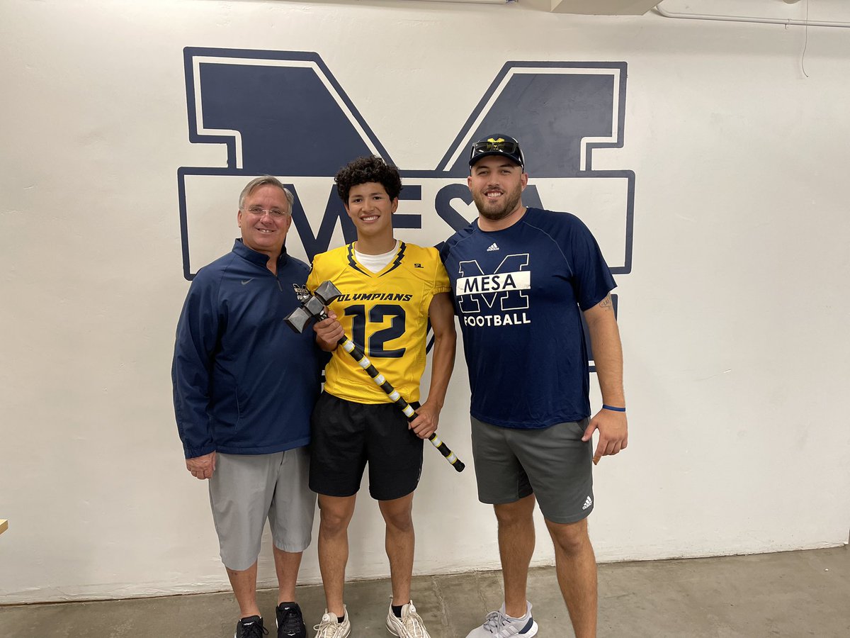 MichaelYbarra34's tweet photo. Had a amazing visit at san Diego Mesa college! Beautiful campus and some awesome coaches! Thank you so much for the invite @BallCoachGW @CoachChevSD @SDmesafootball https://t.co/KcNNfCAN98