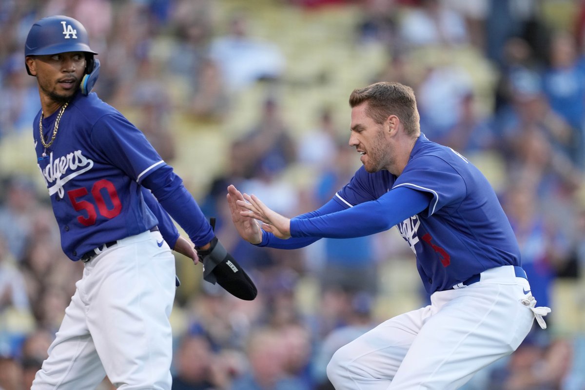 vincesince91's tweet photo. Imagine someone showing you this pic back in 2019.

And then imagine them telling you that they were driven in by Trea Turner. https://t.co/vDkTfg6PFg