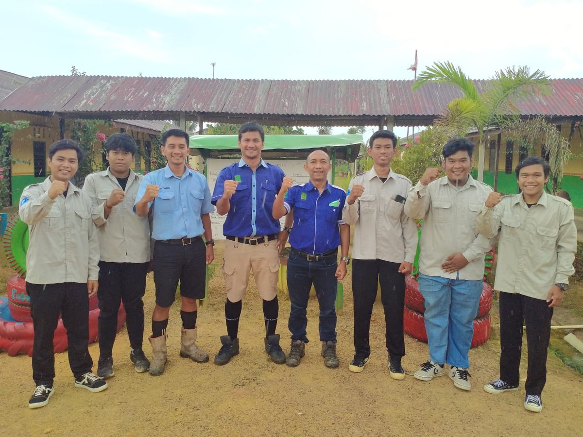 ianasuu's tweet photo. Thankyou keluarga Kalimantan ku https://t.co/nFYbjkrFsl