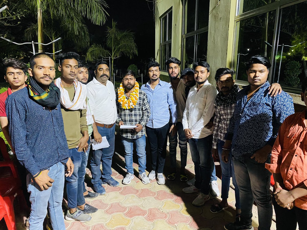 samratankit485's tweet photo. भाई विजय यादव को ओबीसी महासभा सतना का छात्र मोर्चा अ���्यक्ष नियुक्त होने पर हार्दिक बधाई एवं शुभकामनाएँ…@AdDharmendra_ @OBCHemantSahu @obcricha @OBCARMYCHIEF https://t.co/JmZLhYUHAU